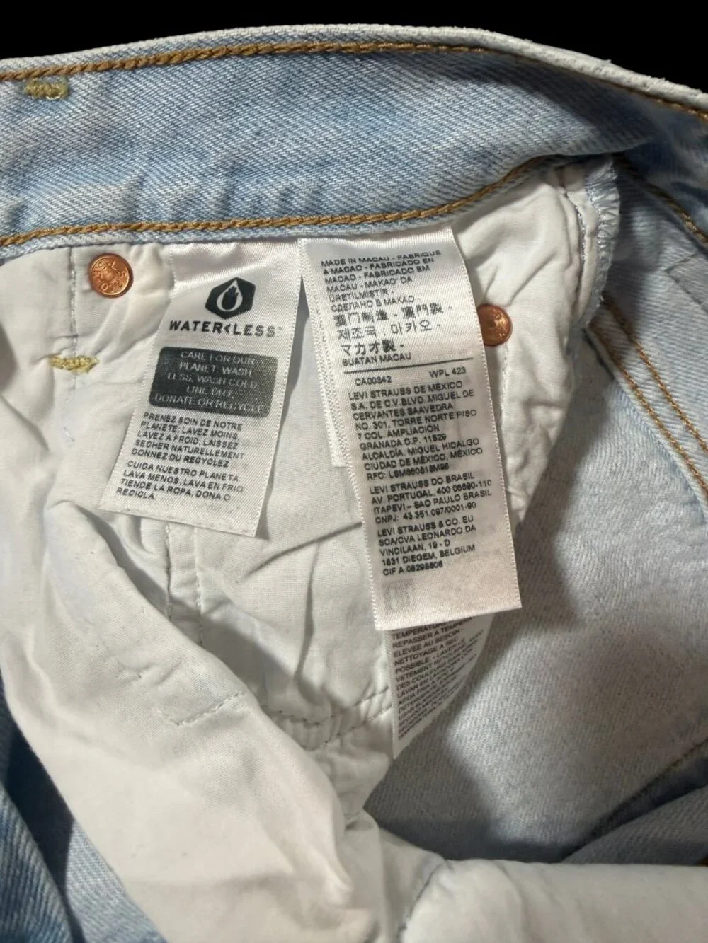 Levi’s Premium Ribcage Straight Ankle Distressed Jeans - 24 - Picture 5 of 9